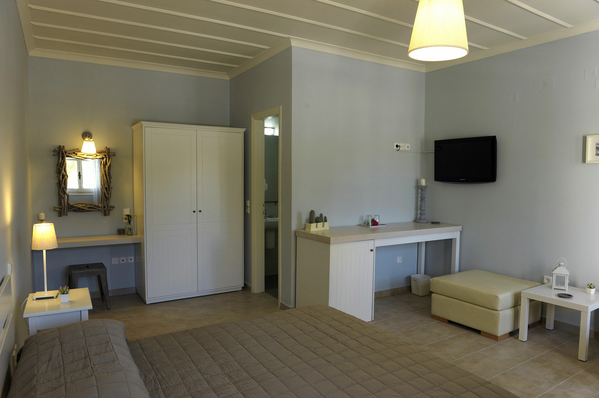 Almyris Hotel Adamantas Eksteriør billede