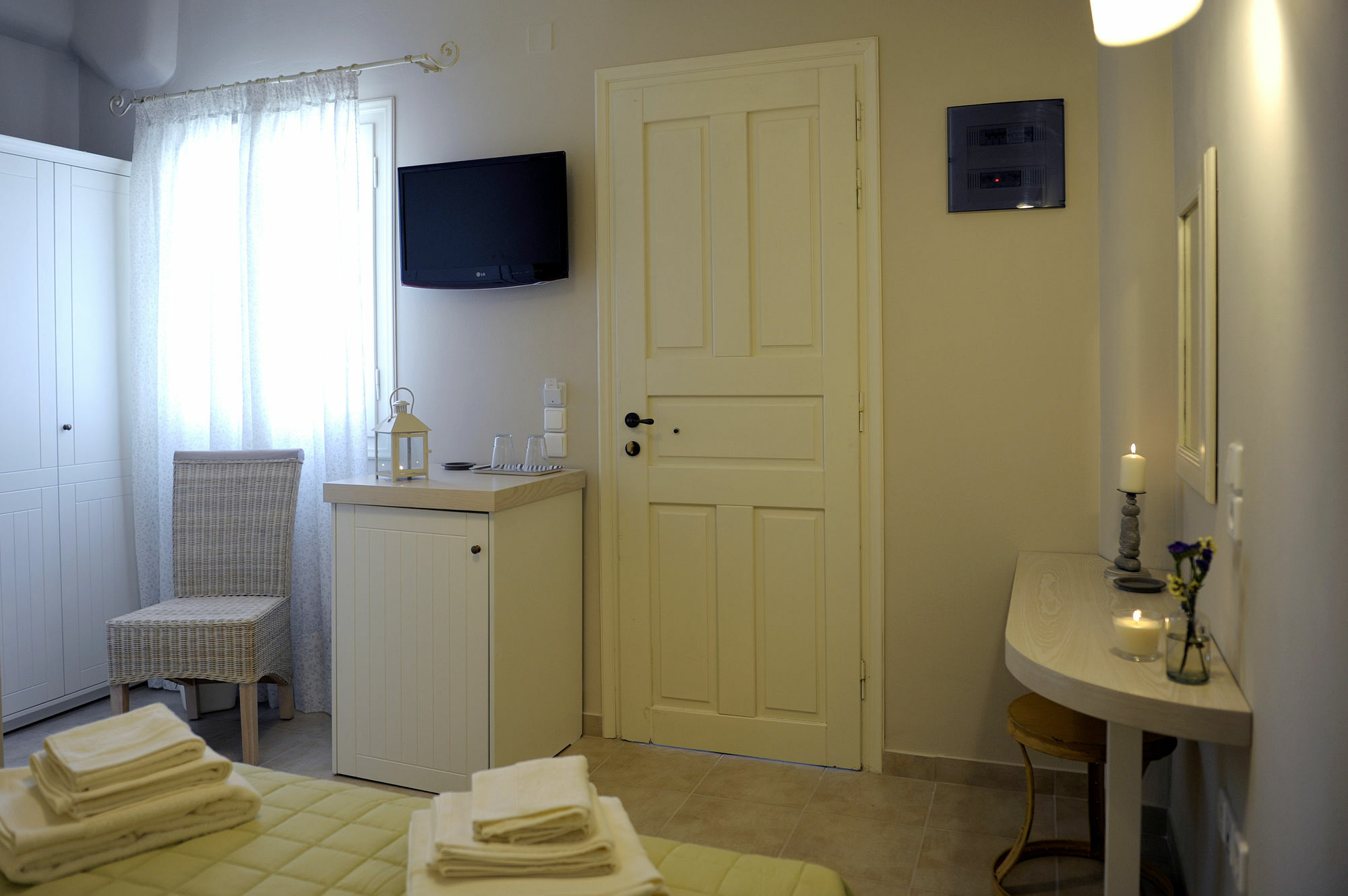 Almyris Hotel Adamantas Eksteriør billede