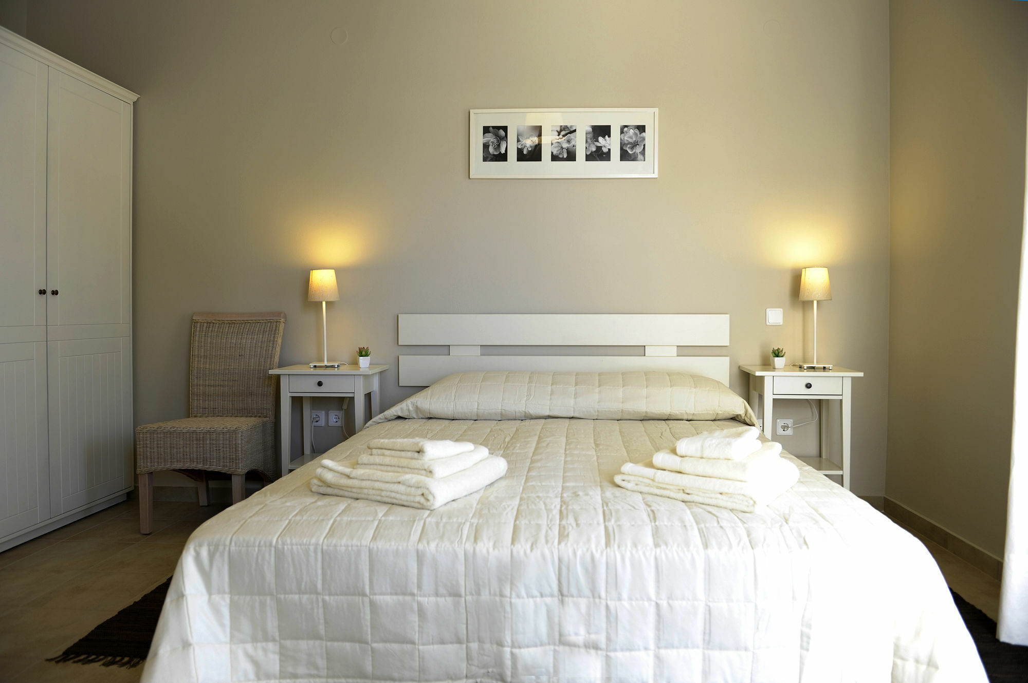 Almyris Hotel Adamantas Eksteriør billede